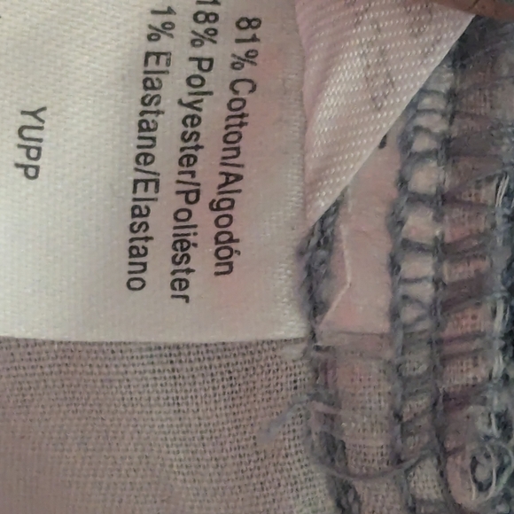 COWGIRL JEANS WITH TAN FRINGES IN A SIZE 6 - Picture 9 of 9